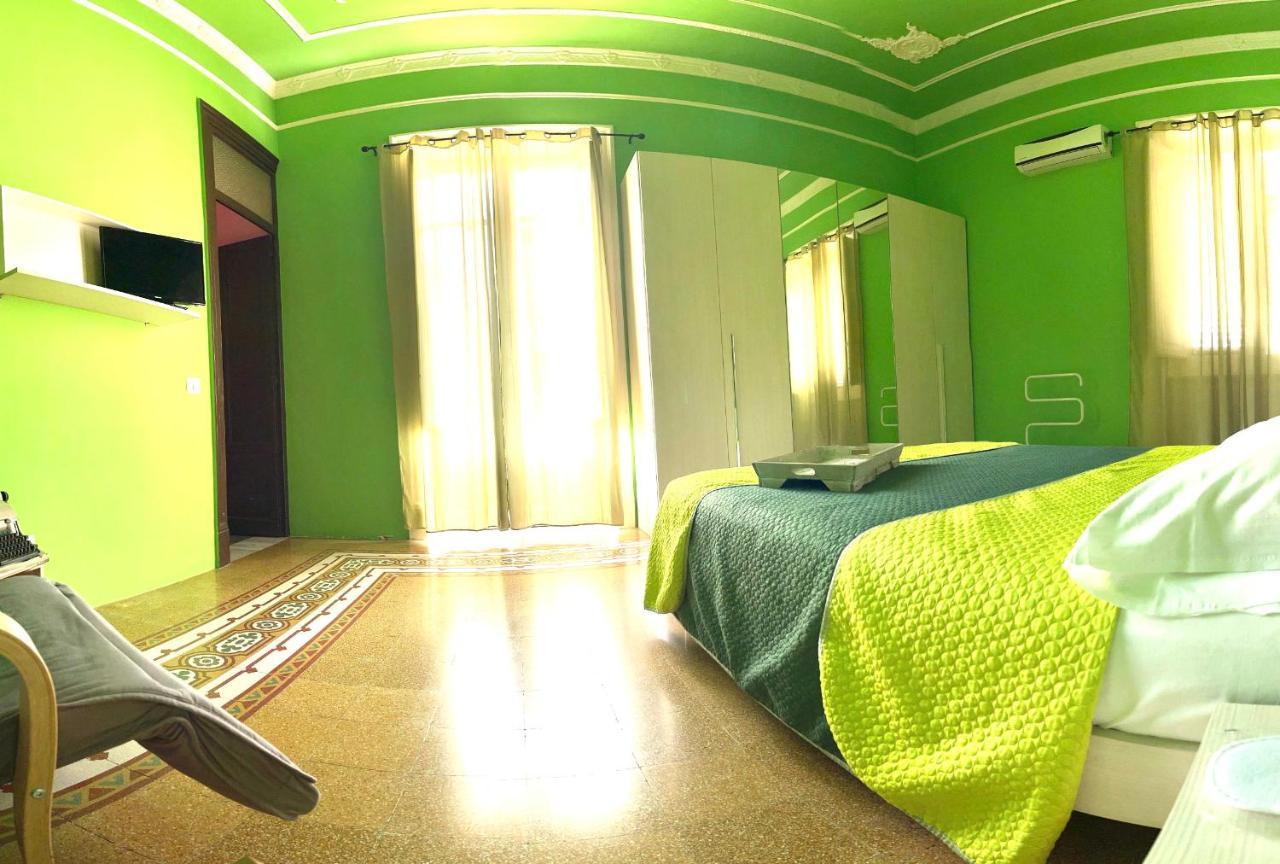 Boheme B&B Al Centro Di Палермо Екстериор снимка