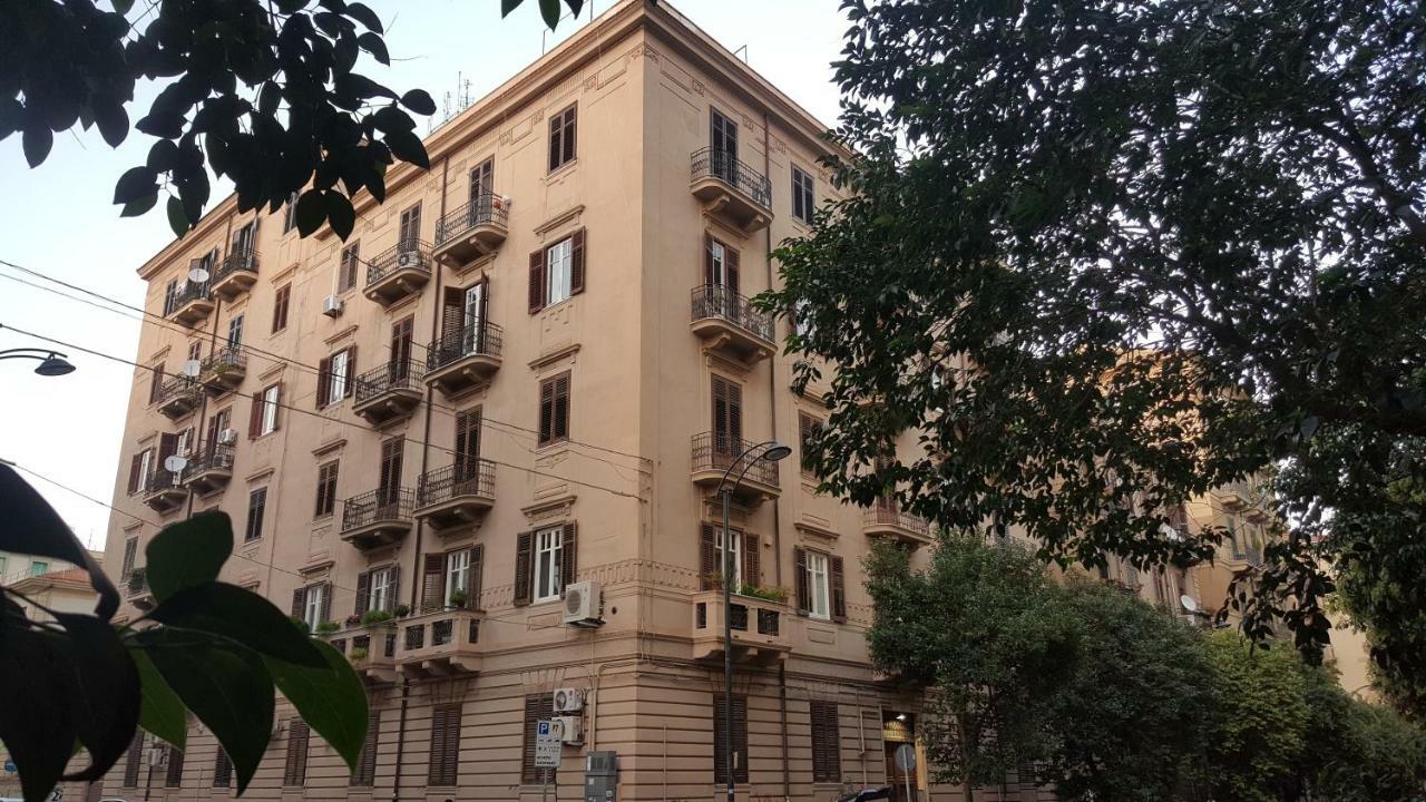 Boheme B&B Al Centro Di Палермо Екстериор снимка